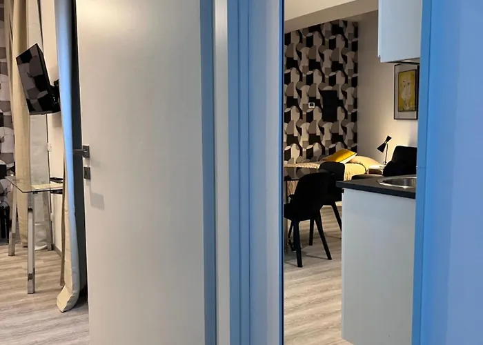 Diaz Apartahotel Como