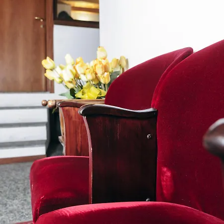Diaz Aparthotel 4*