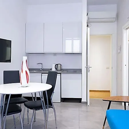 Diaz Apartmanhotel 4*