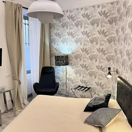 Diaz Apartahotel Como