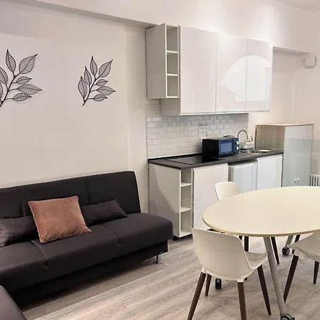 Diaz Apartmanhotel Como